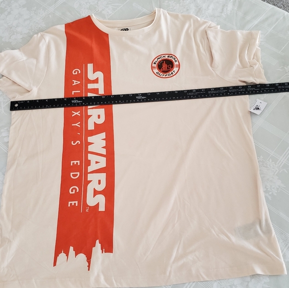 Star Wars Galaxy's Edge Black Spire Outpost Mens X-Large Short Sleeve Tee NWT - Picture 9 of 14